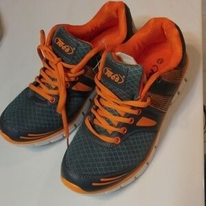 Tecs Womens Tennis Shoes, size 8.5, NWOB